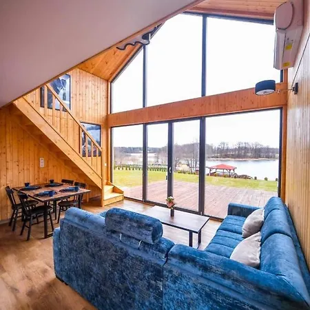 Nini House Swietajno